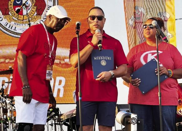 KC Monarch Legend John Donaldson Honored at NLBM Hot Dog Fest