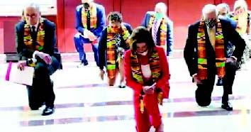 Politicians Draped in Kente Cloth Take a Knee for George Floyd