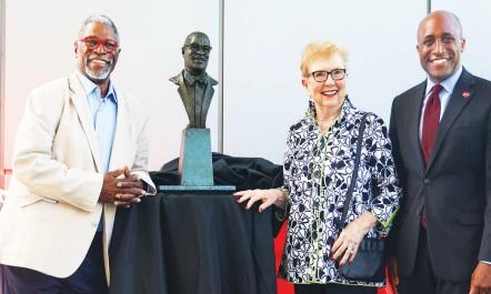 Mayor Quinton Lucas Honors Former Mayor Sly James with Pavilion Dedication