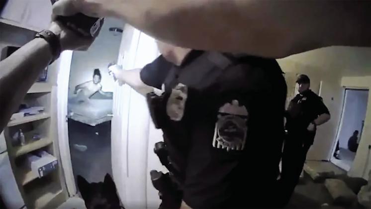 Ohio Police Fatally Shoot Unarmed Black Man in Bed