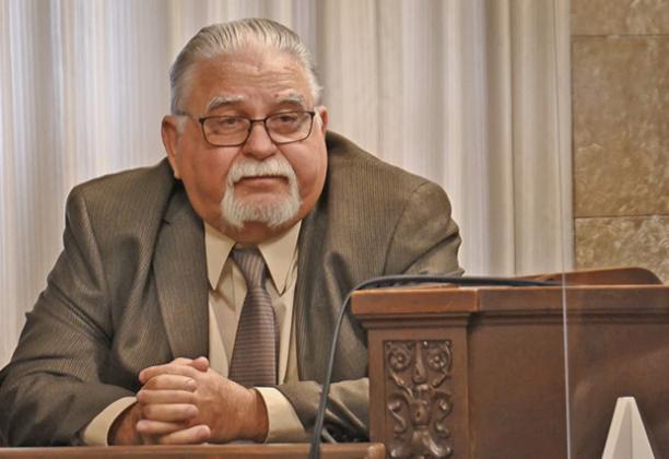 Roger Golubski testifies in 2022 in Wyandotte County Court. (Carlos Moreno/KCUR 89.3)