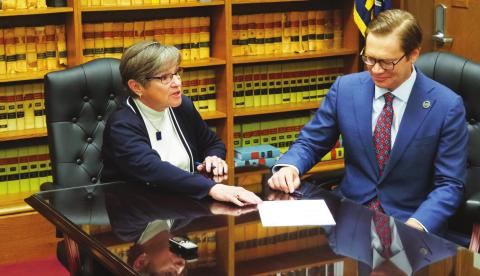 Kansas wins Panasonic competition for world’s largest vehicle battery manufacturing plant