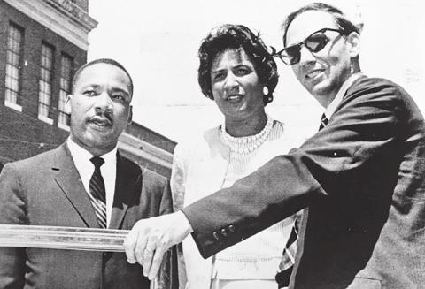 Constance Baker Motley first met Martin Luther King, Jr., in July 1962, after successfully arguing that protesters had the right to demonstrate in Albany, Georgia. Lawyer William Kuntsler is at right. Credit: Library of Congress, Prints and Photographs Division, NYWT&amp;S Collection, LC-USZ62-138785.