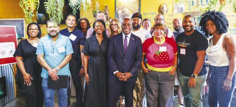 KCMO Mayor Quinton Lucas (center) with graduates of the 2025 DoorDash Accelerator for Locas Businesses in Kansas City.