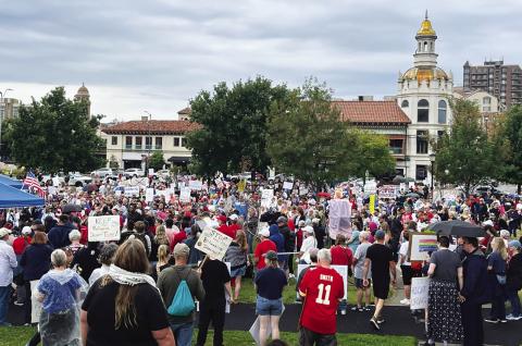 Stand Up KC, Missouri Workers Center, SEIU Local 1, SEIU Healthcare, and other unions, Missouri Jobs with Justice Voter Action, Missouri Voter Protection Coalition, Indivisible KC, and 50501 KC convened a mass rally on the Country Club Plaza against a special session to advance what they called “President Trump’s authoritarian power grab.” (Photo courtesy of Missouri Workers Center)