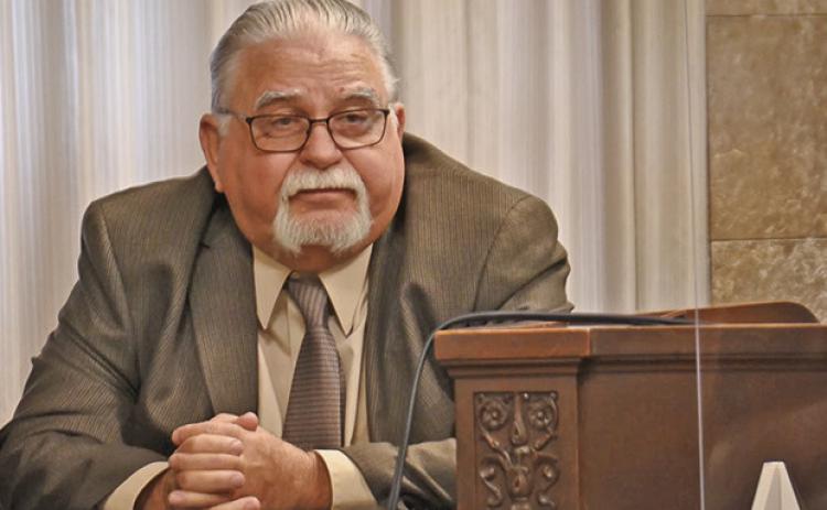 Roger Golubski testifies in 2022 in Wyandotte County Court. (Carlos Moreno/KCUR 89.3)
