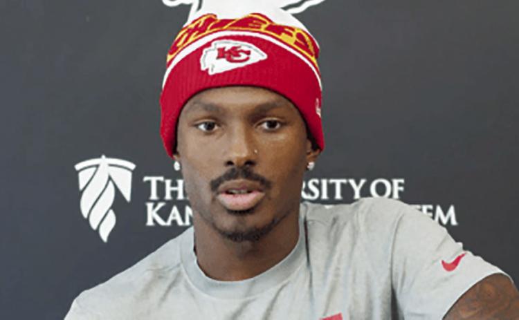 “HAPPY TO BE BACK!”—Kansas City Chiefs wide receiver Mecole Hardman speaks to the media at a press conference today after his return to the Kansas City Chiefs via a trade from the New York Jets. He said he was experiencing “a lot of emotions and was happy to be back.” The Chiefs will face the Charges Sunday at 3:25 p.m. courtesy photo/kcchiefs
