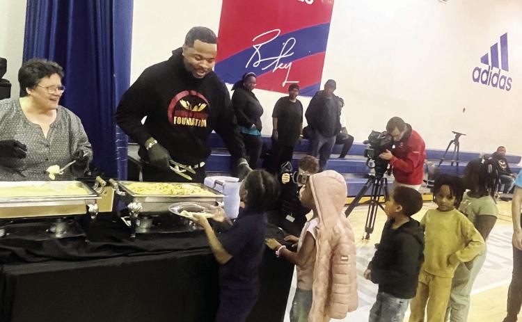 Thanksgiving Comes Early for Boys & Girls Clubs Kids Thanks to Chiefs’ Jawaan Taylor
