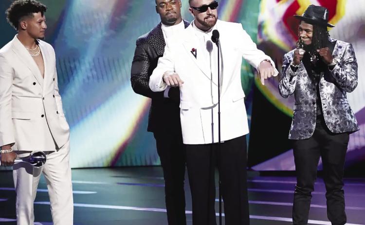 “ You already took one mic away from me baby, not gonna take another... I got something to say!”