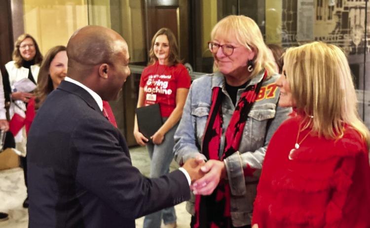 KCMO Mayor Quinton Lucas on Tuesday evening spent time “with some of the busiest folks in town—Donna Kelce and Tammy Reid” as they launched another season of Giving Machines at Union Station. “Stop by one of many in town to support great causes in Kansas City and surrounds,” Lucas urged on his post @QuintonLucasKC.