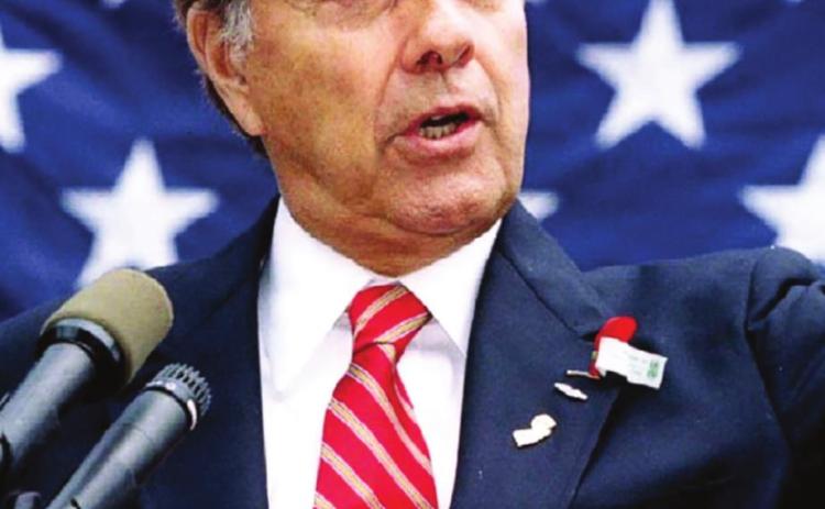 Former US Senator Bob Dole of Kansas Dies, Thousands Paying Tribute